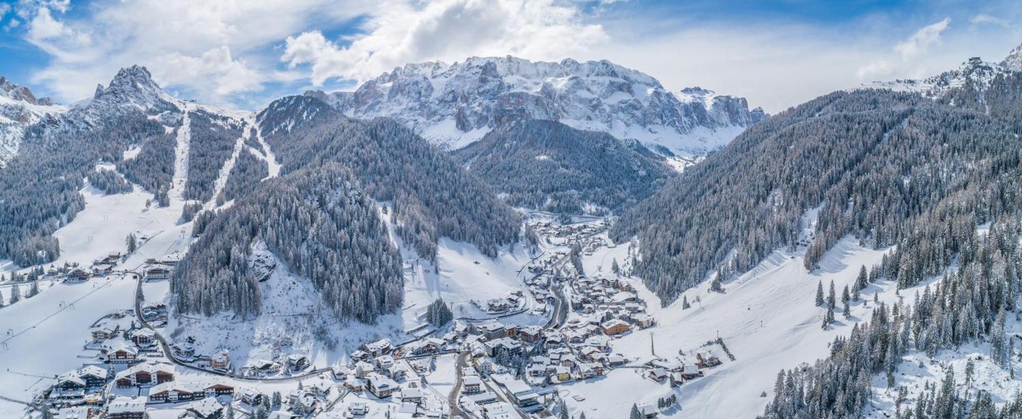 Garni La Grambla Hotel Selva di Val Gardena Ngoại thất bức ảnh