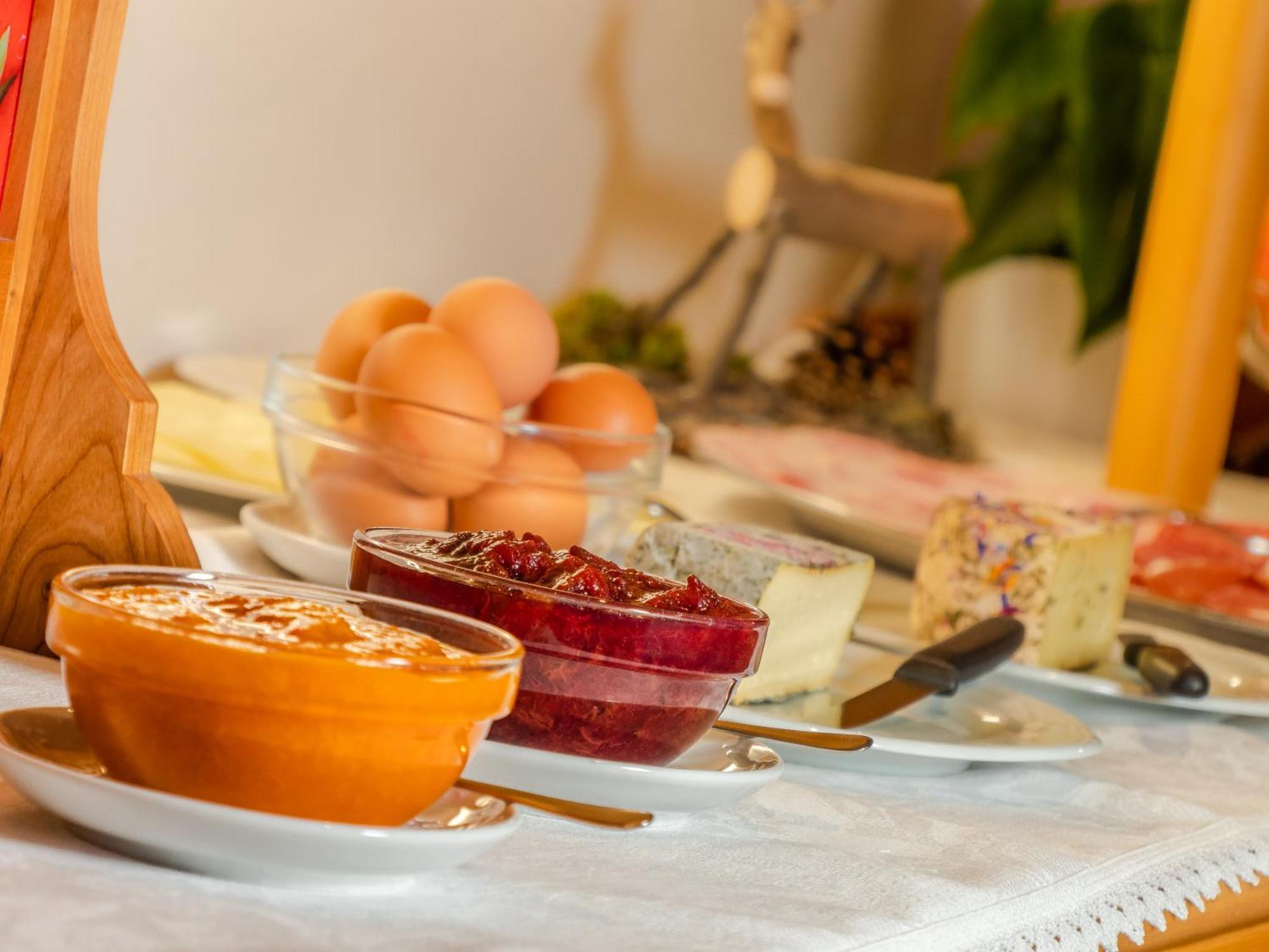 Garni La Grambla Hotel Selva di Val Gardena Ngoại thất bức ảnh