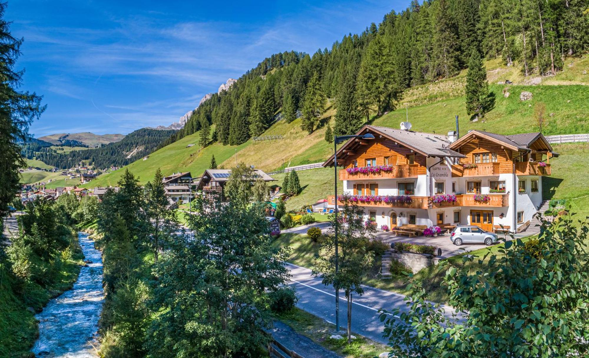 Garni La Grambla Hotel Selva di Val Gardena Ngoại thất bức ảnh