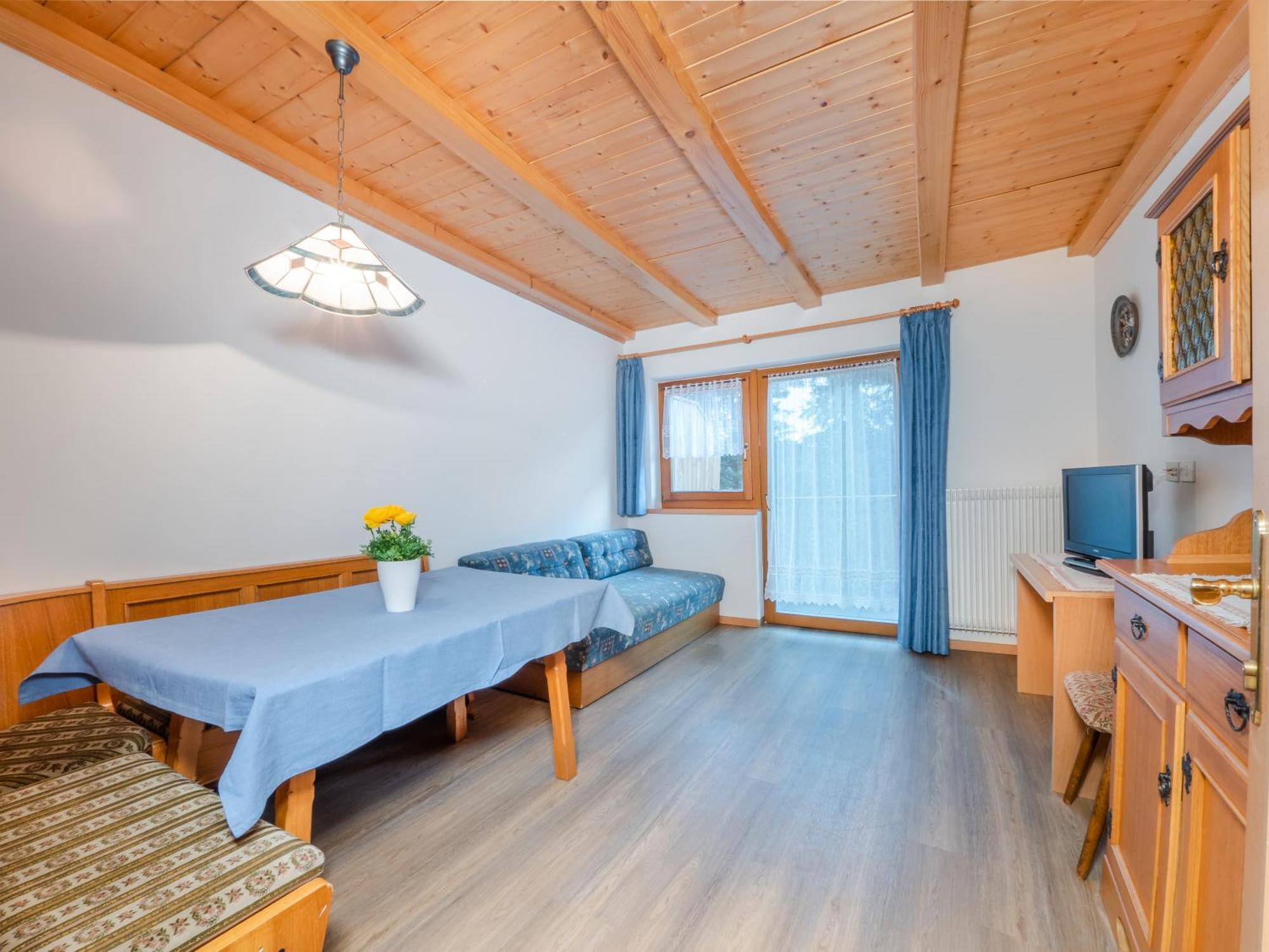 Garni La Grambla Hotel Selva di Val Gardena Ngoại thất bức ảnh
