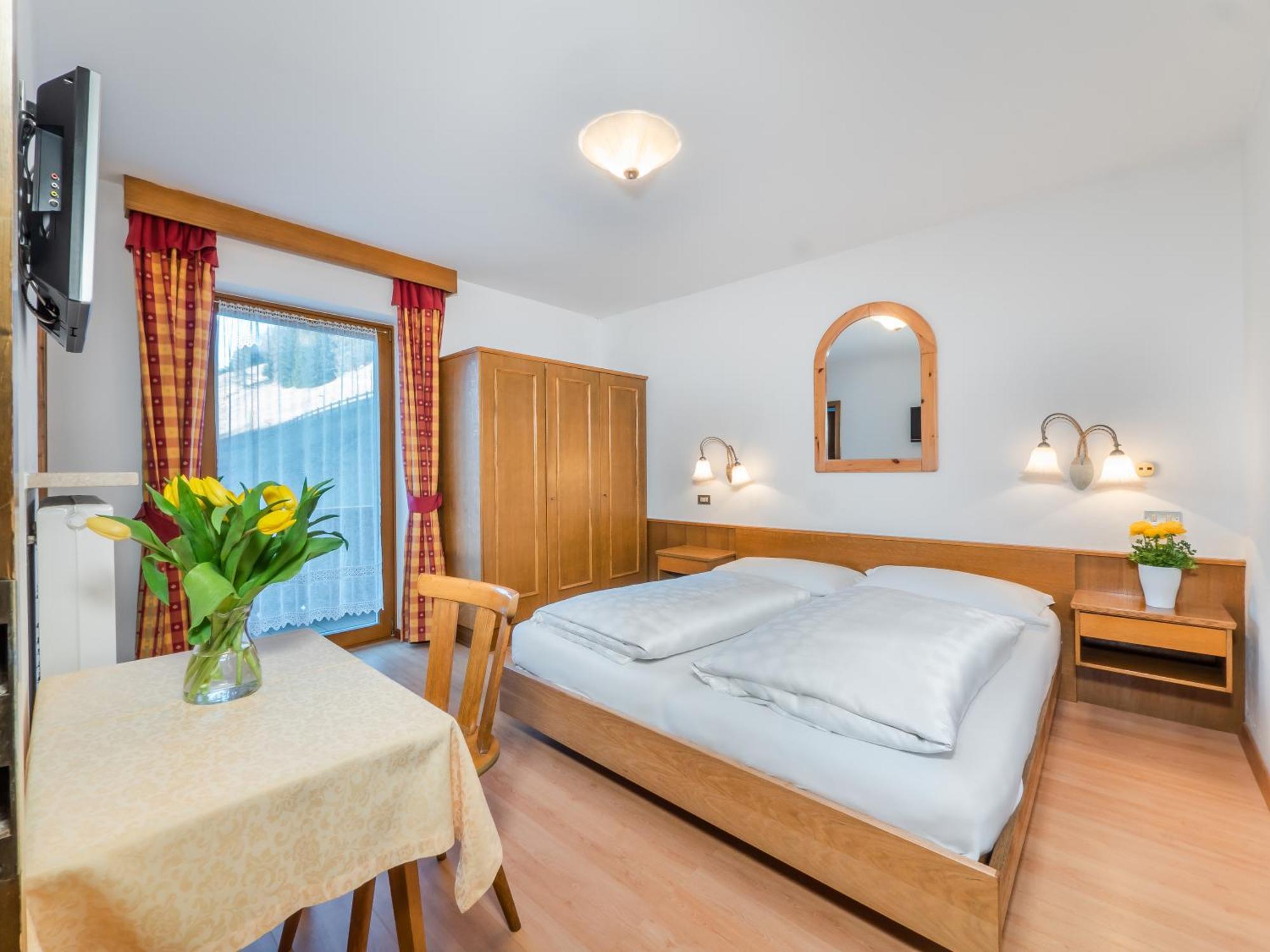 Garni La Grambla Hotel Selva di Val Gardena Ngoại thất bức ảnh